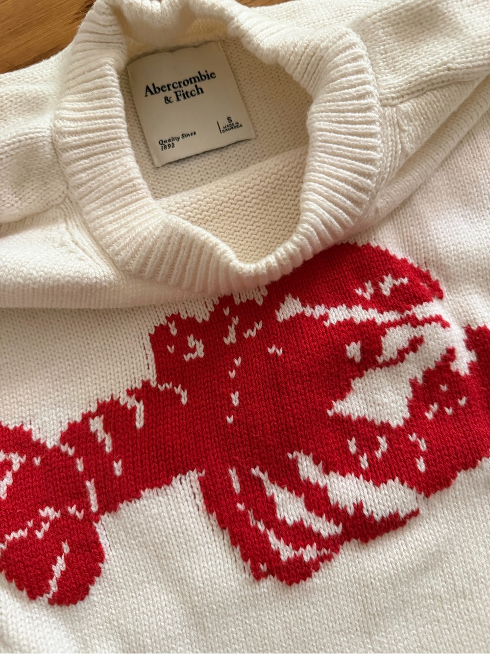 Abercrombie Madeline Crew Sweater with Red Lobster - Picture 3 of 4